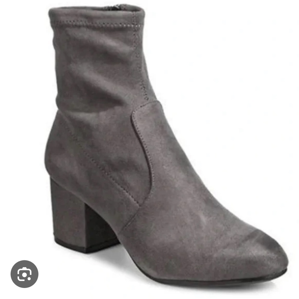 Steve Madden Irven Grey Ankle Suede Booties 8.5